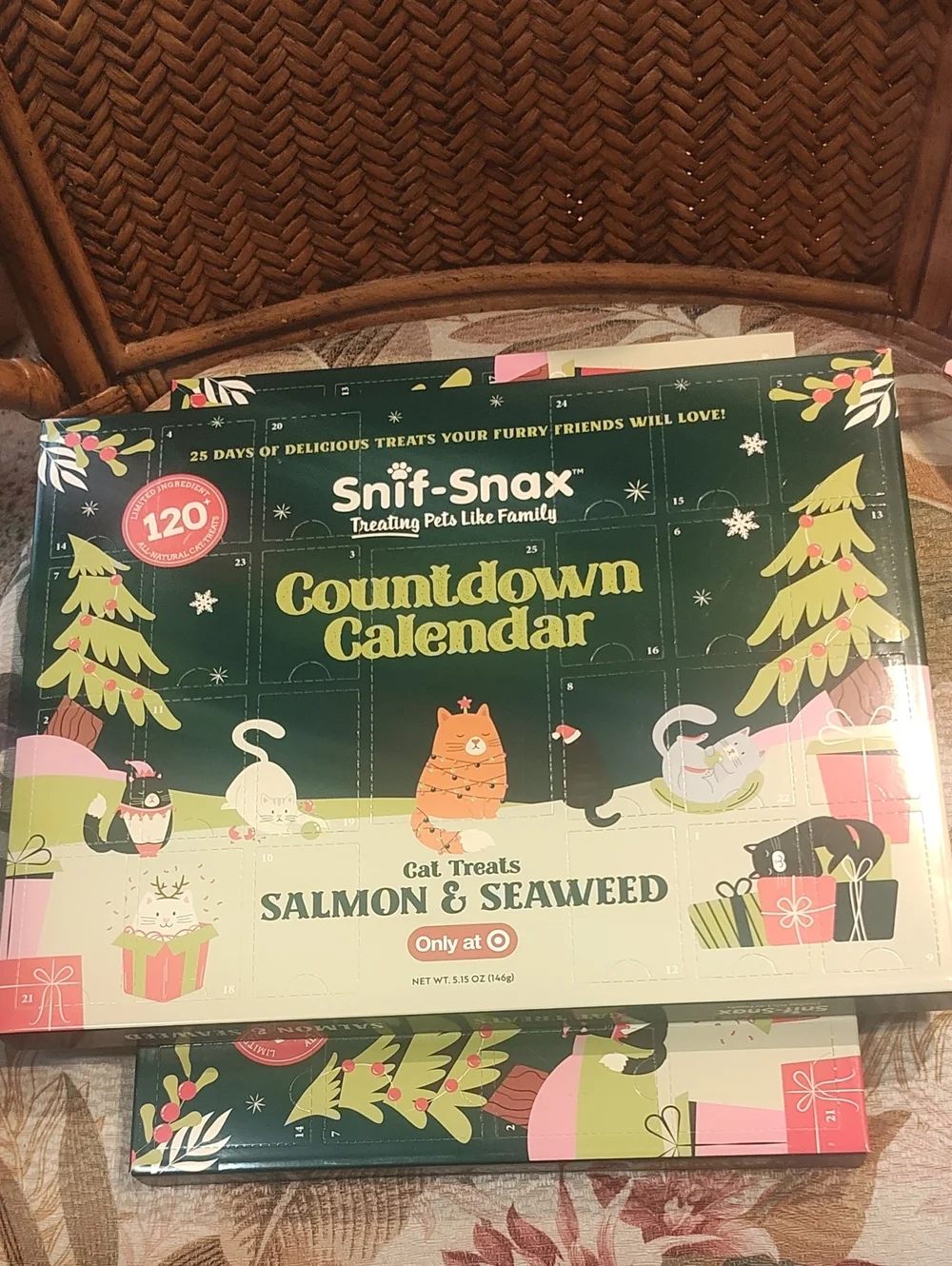 PETS: CAT FEEDER CALENDAR (2)